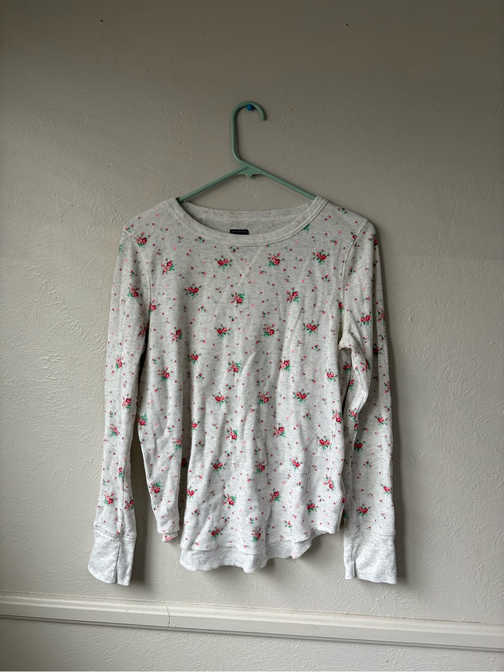 GAP White Long-Sleeve Floral Top